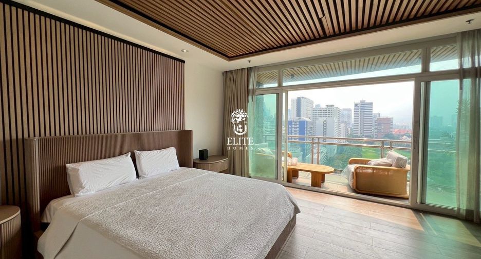 For rent 4 bedrooms condo in Pathum Wan, Bangkok