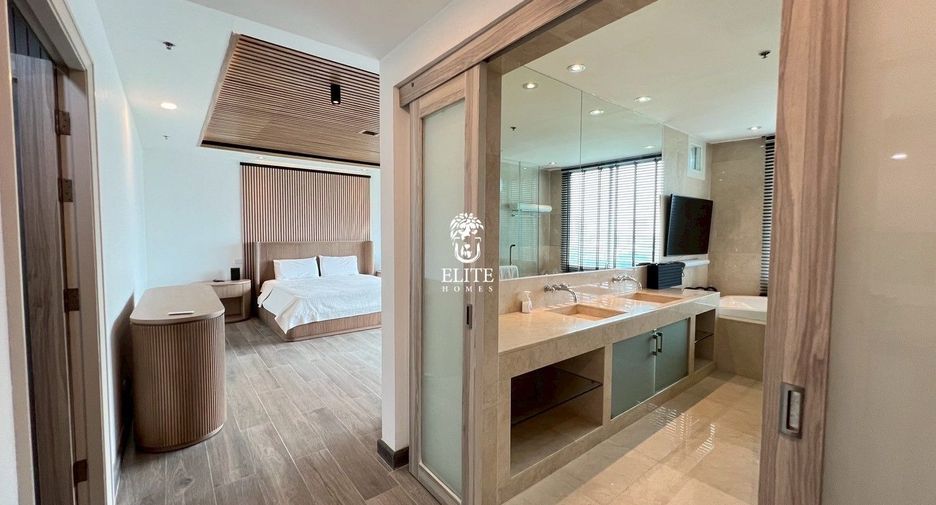 For rent 4 bedrooms condo in Pathum Wan, Bangkok