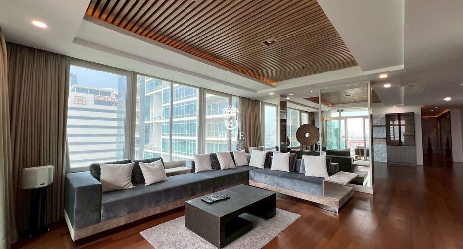 For rent 4 bedrooms condo in Pathum Wan, Bangkok