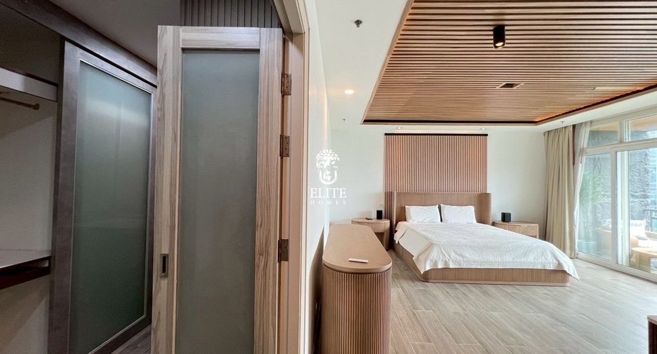 For rent 4 bedrooms condo in Pathum Wan, Bangkok