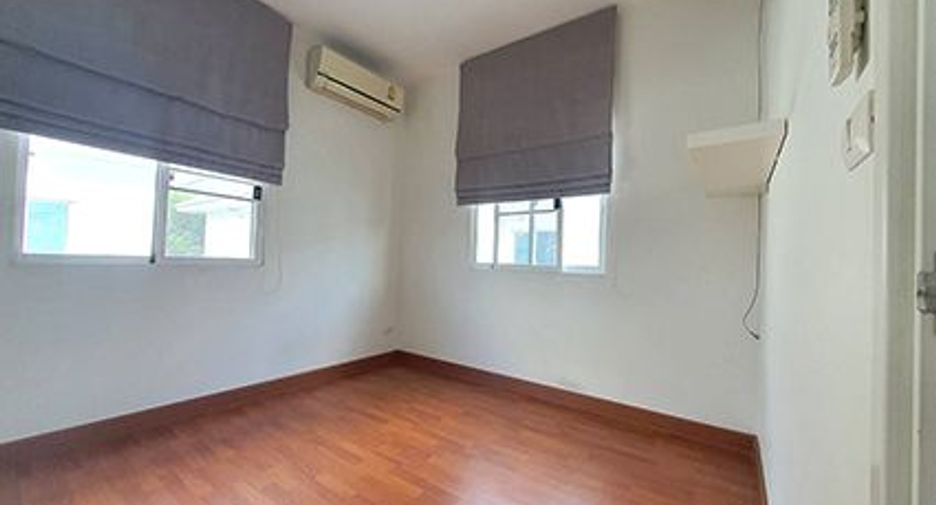 Casa en venta de 3 habitaciones en Krathum Baen, Samut Sakhon