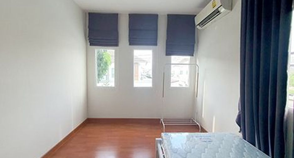 Casa en venta de 3 habitaciones en Krathum Baen, Samut Sakhon