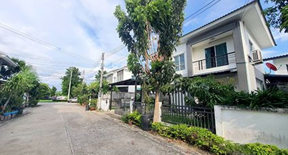 Casa en venta de 3 habitaciones en Krathum Baen, Samut Sakhon