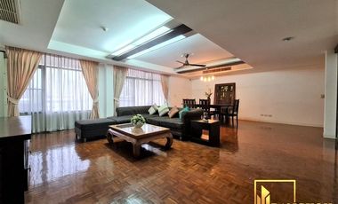 For rent 3 bedrooms apartment in Khlong Toei, Bangkok