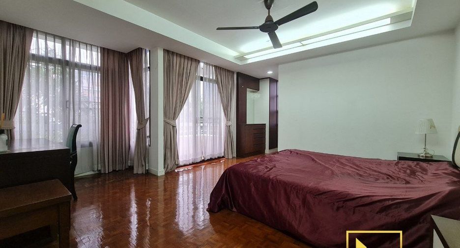 For rent 3 bedrooms apartment in Khlong Toei, Bangkok