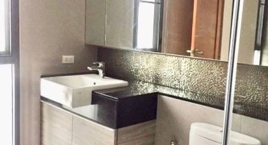 For rent 4 ベッドルーム house in Bang Na, Bangkok
