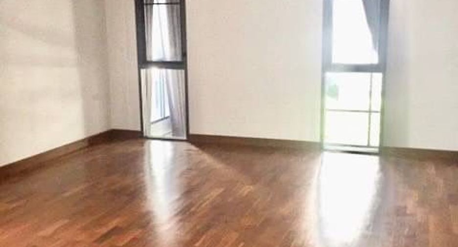 For rent 4 ベッドルーム house in Bang Na, Bangkok