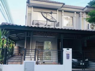 For sale 3 bed townhouse in Mueang Samut Prakan, Samut Prakan