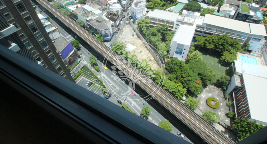 For rent and for sale 2 bedrooms condo in Khlong Toei, Bangkok
