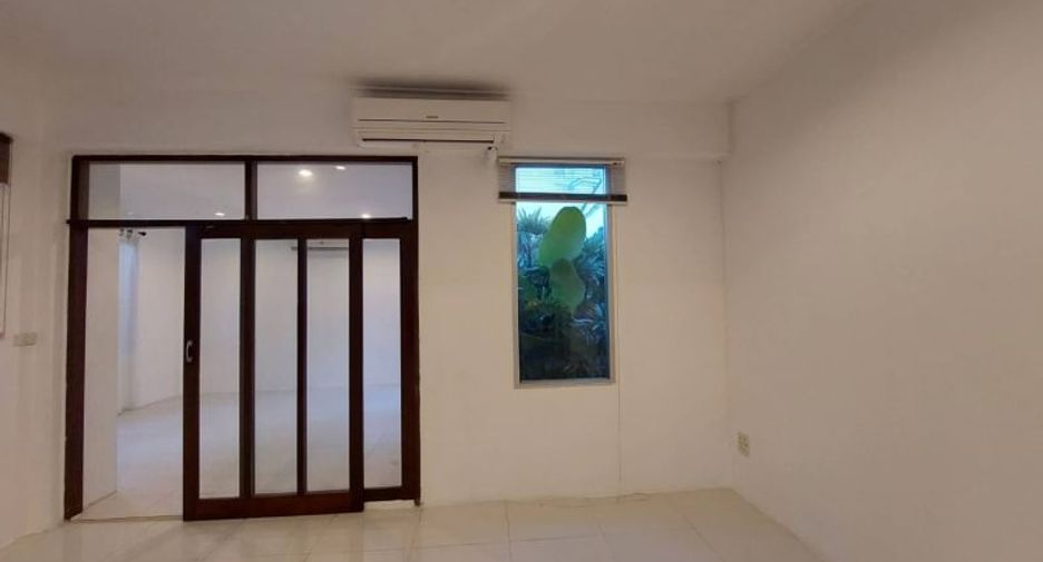 出租 公寓 独立屋 在 Watthana, 曼谷