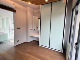 For sale 5 Beds house in Bang Sue, Bangkok