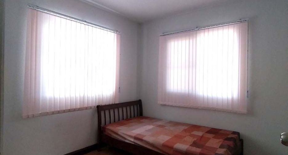 For sale 3 bedrooms house in Khlong Luang, Pathum Thani