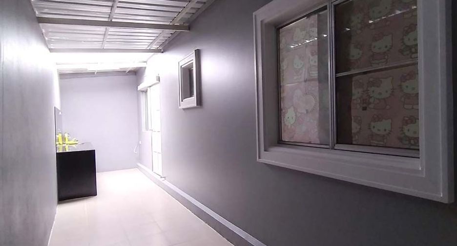 For sale 3 bedrooms house in Khlong Luang, Pathum Thani