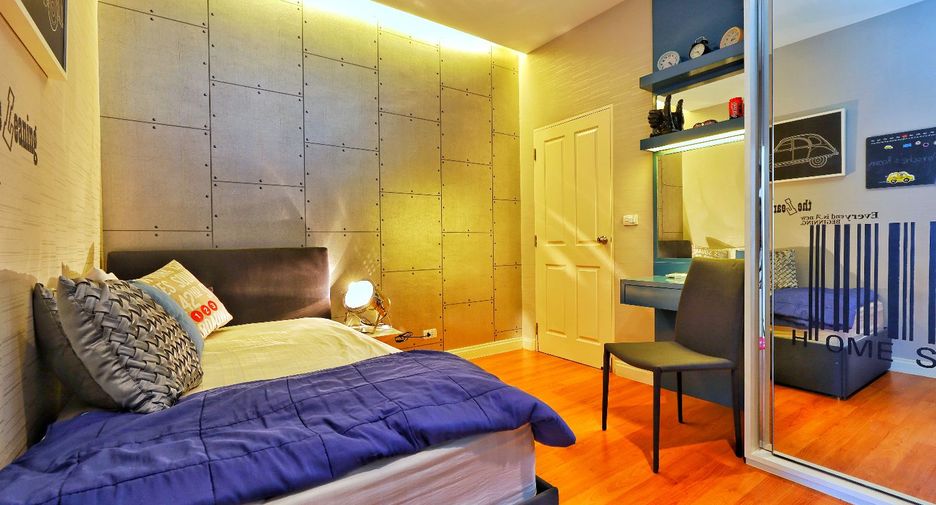 For sale 3 bedrooms house in Phasi Charoen, Bangkok