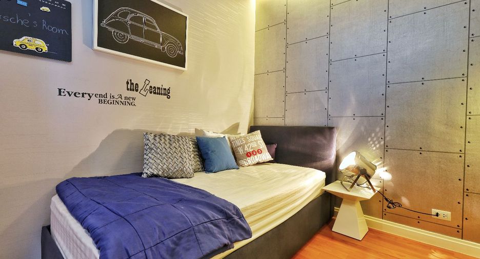 For sale 3 bedrooms house in Phasi Charoen, Bangkok