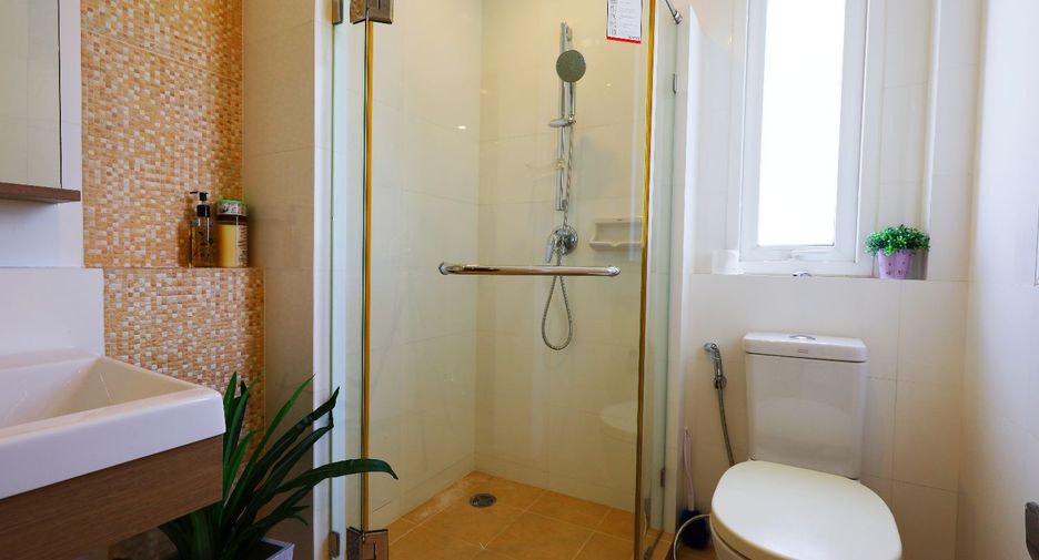 For sale 3 bedrooms house in Phasi Charoen, Bangkok