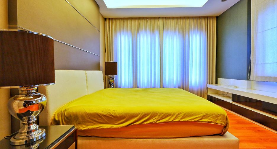 For sale 3 bedrooms house in Phasi Charoen, Bangkok