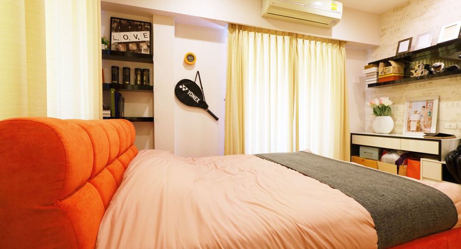 For sale 3 bedrooms house in Phasi Charoen, Bangkok