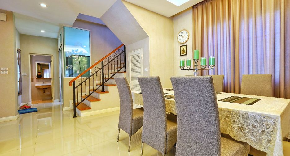 For sale 3 bedrooms house in Phasi Charoen, Bangkok