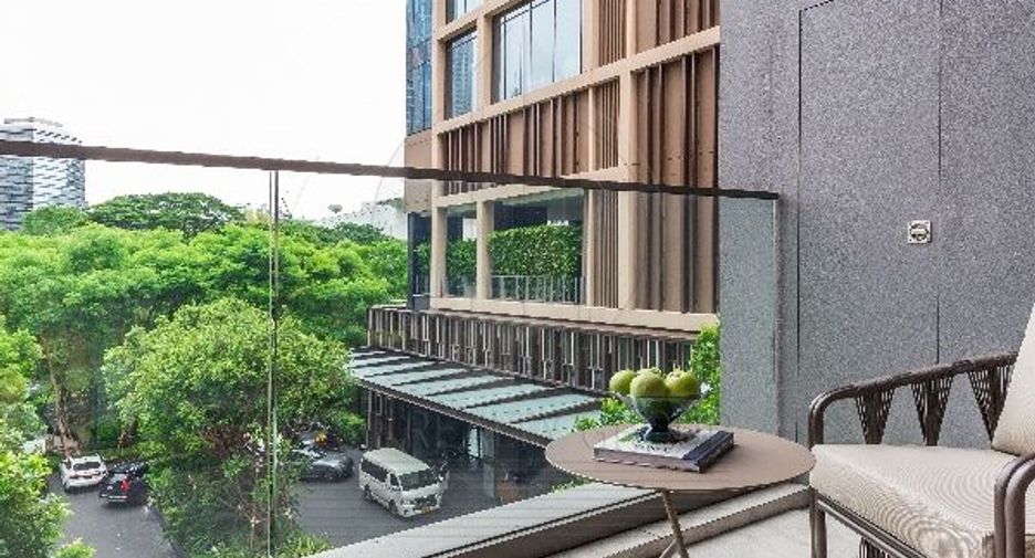 For rent and for sale 2 bedrooms condo in Pathum Wan, Bangkok
