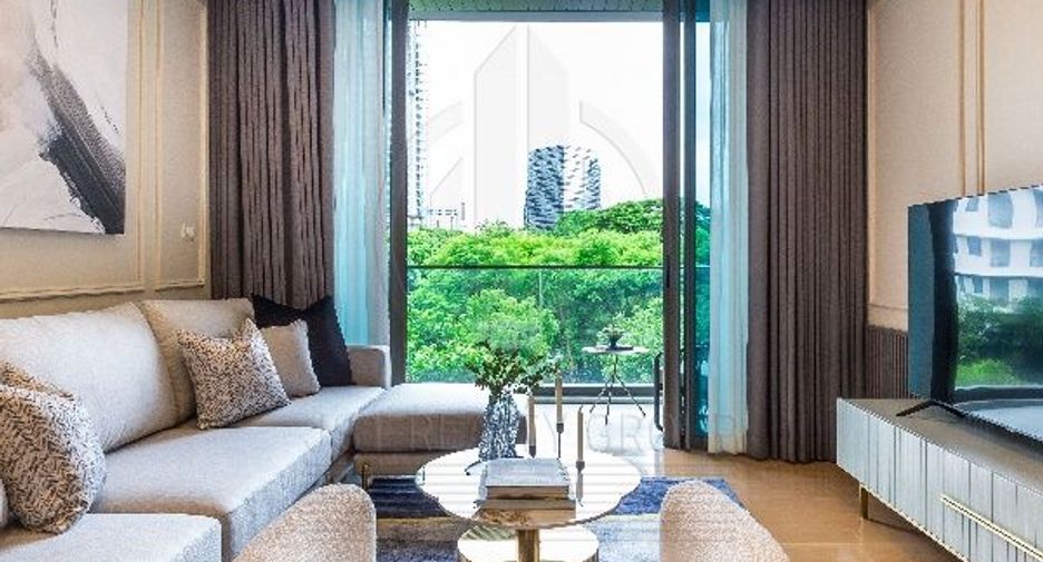 For rent and for sale 2 bedrooms condo in Pathum Wan, Bangkok