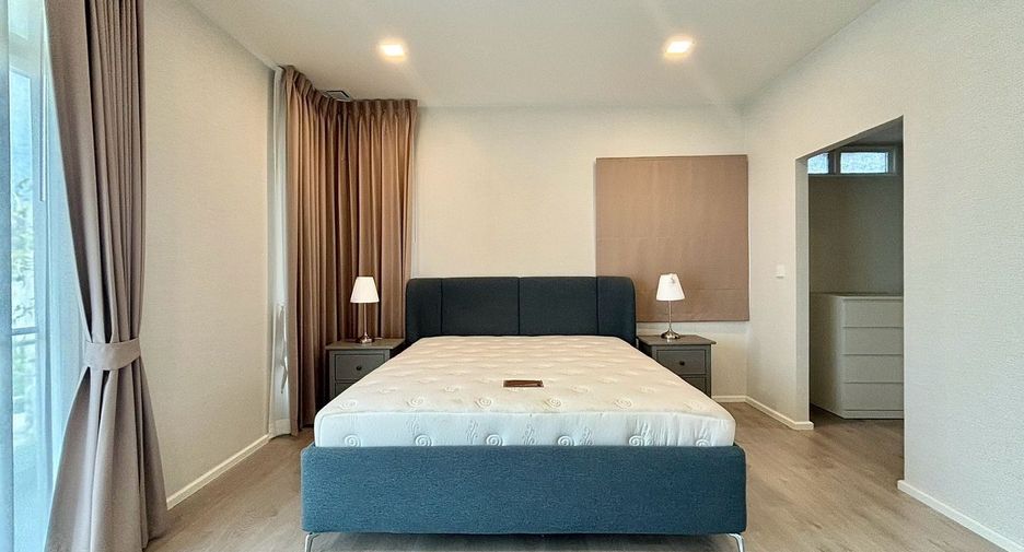 Casa en alquiler de 4 habitaciones en Prawet, Bangkok