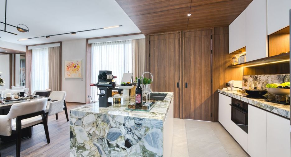 À vendre 2 chambres condo à Sathon, Bangkok