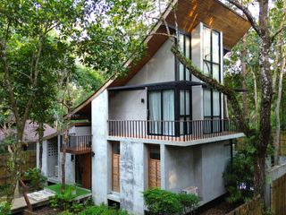 For rent and for sale 16 bed villa in Mueang Krabi, Krabi