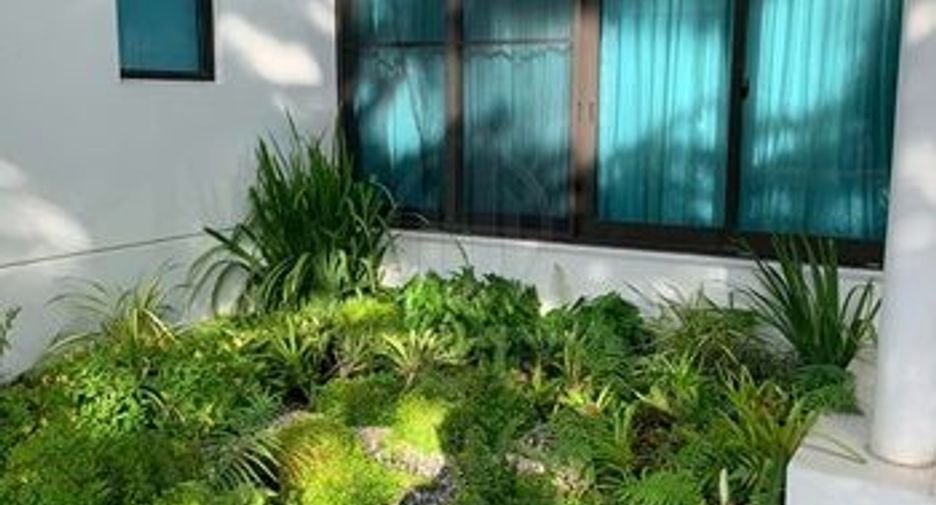 出售 5 卧室 独立屋 在 Mueang Nonthaburi, Nonthaburi