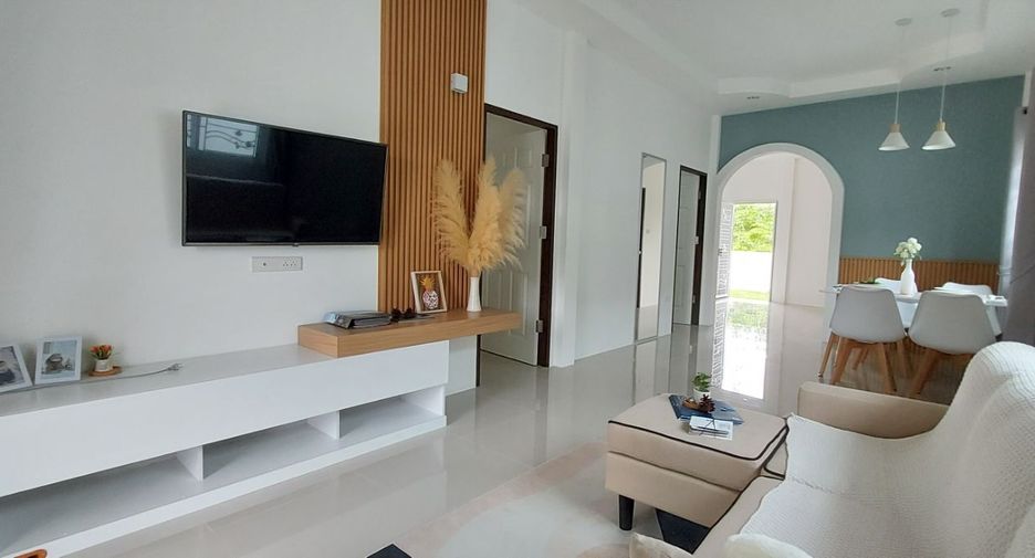 For sale 2 bed villa in Ban Khai, Rayong