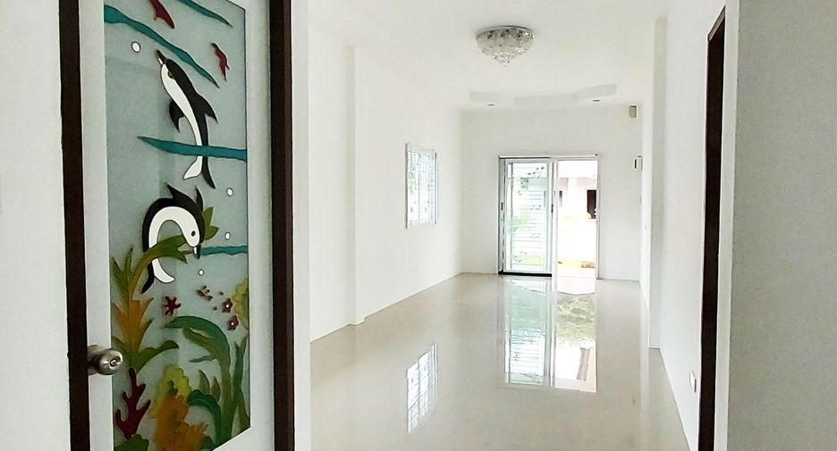 For sale 2 bed villa in Ban Khai, Rayong