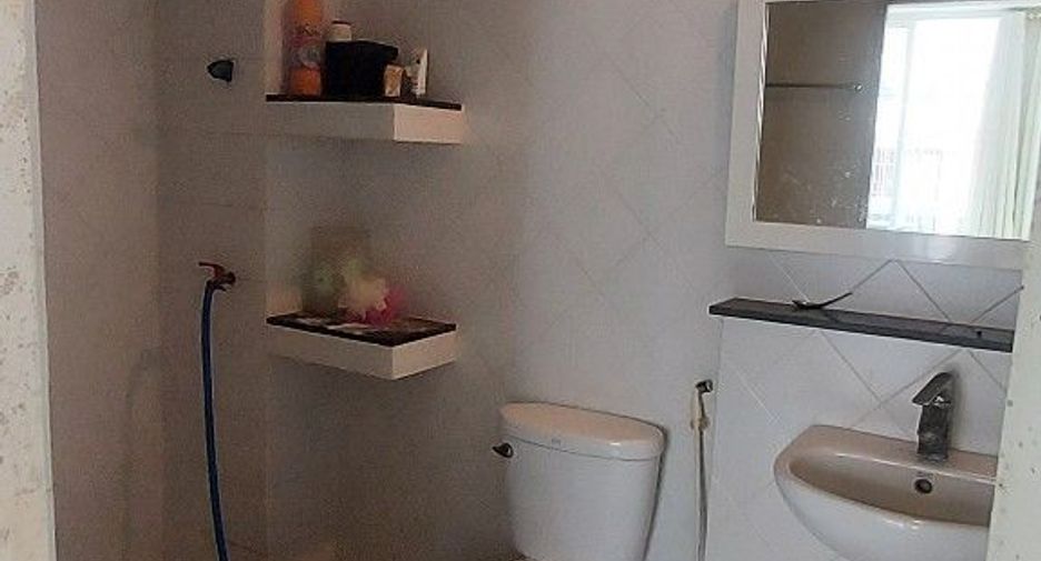 For sale 4 bedrooms townhouse in Chom Thong, Bangkok