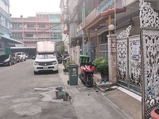 ขาย 4 ห้องนอน ทาวน์เฮ้าส์ ใน จอมทอง, กรุงเทพฯ