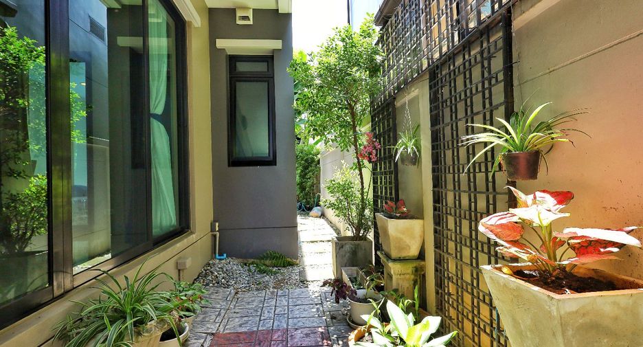 Casa en venta de 4 habitaciones en Bang Bon, Bangkok