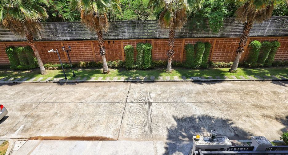 Casa en venta de 4 habitaciones en Bang Bon, Bangkok