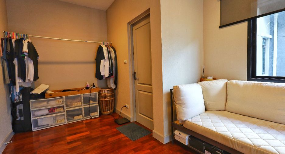 Casa en venta de 4 habitaciones en Bang Bon, Bangkok