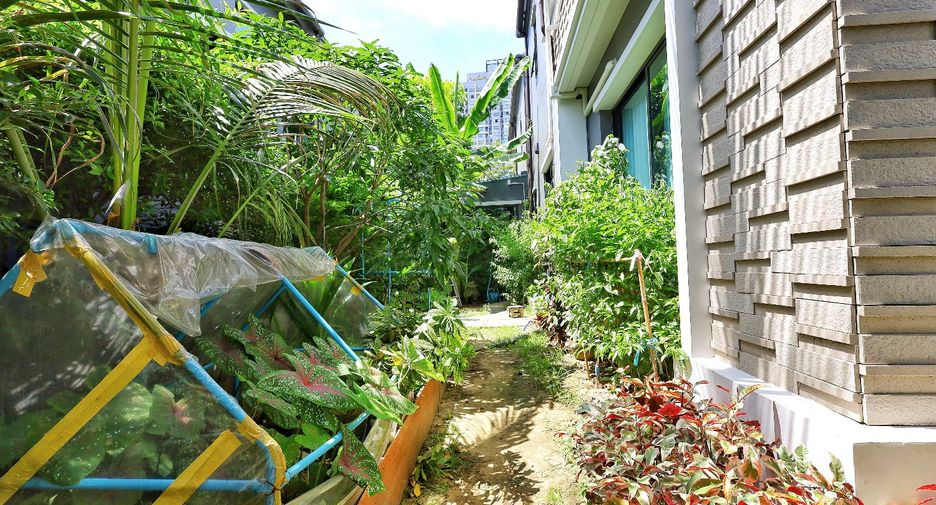 Casa en venta de 4 habitaciones en Bang Bon, Bangkok