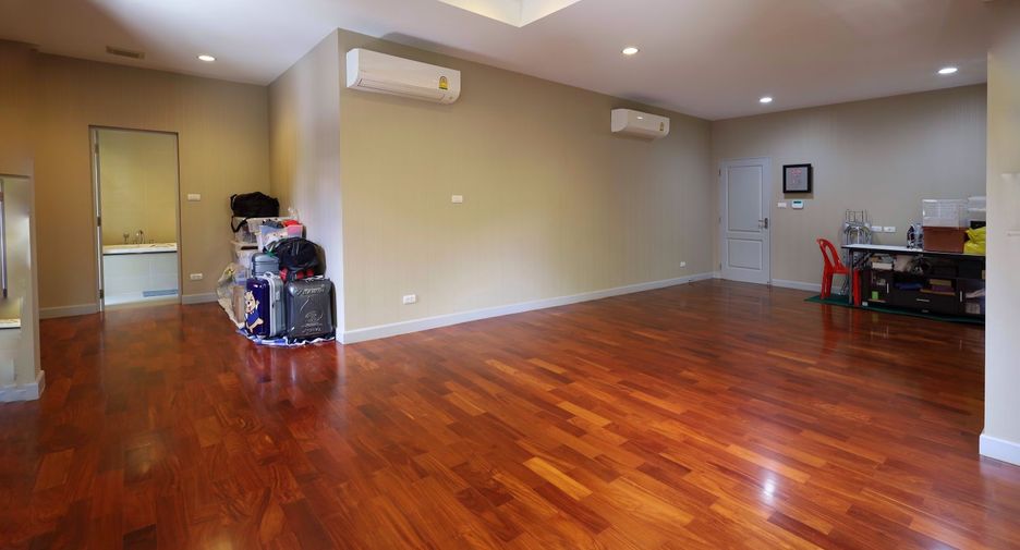 Casa en venta de 4 habitaciones en Bang Bon, Bangkok