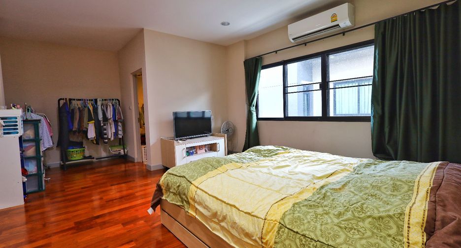 Casa en venta de 4 habitaciones en Bang Bon, Bangkok