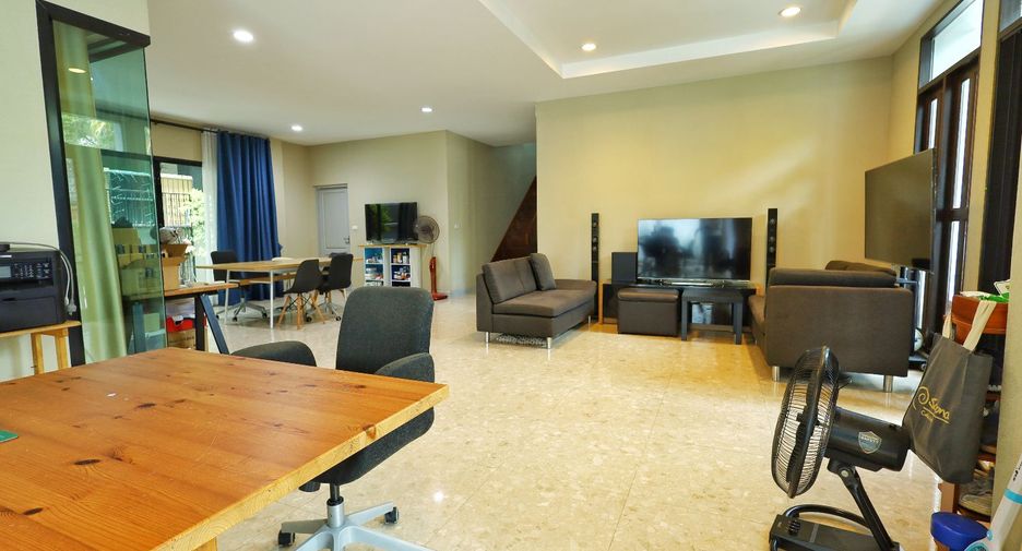 Casa en venta de 4 habitaciones en Bang Bon, Bangkok