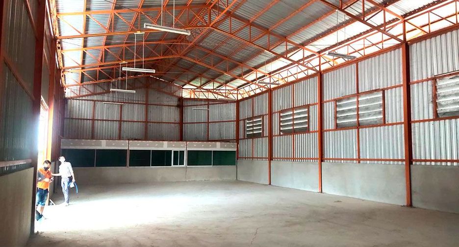 For rent warehouse in Mueang Lampang, Lampang