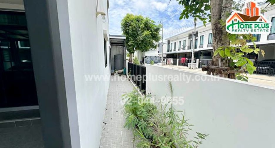 Casa adosada en venta de 3 habitaciones en Rat Burana, Bangkok