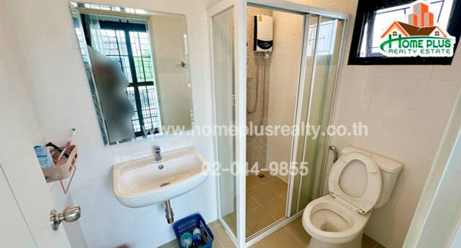 Casa adosada en venta de 3 habitaciones en Rat Burana, Bangkok