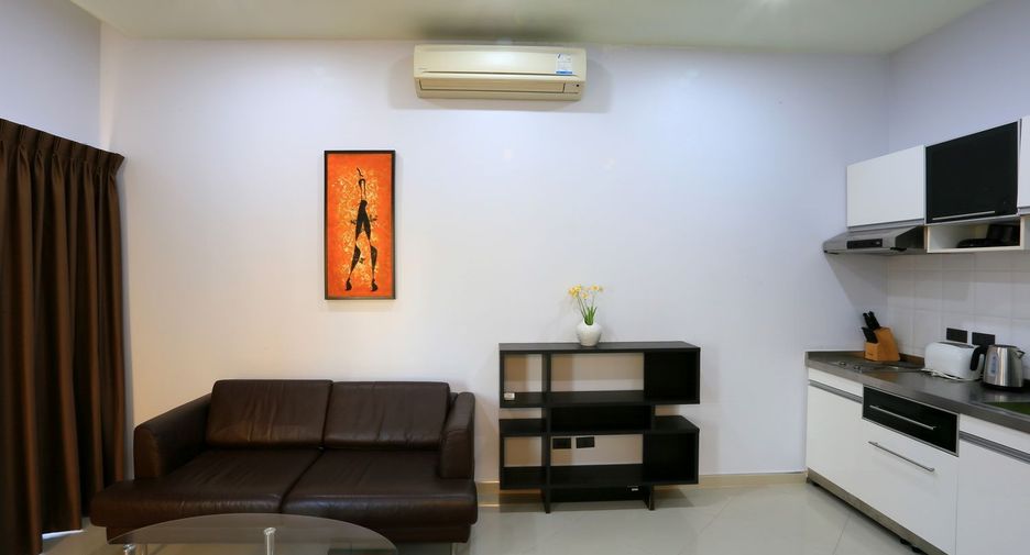For sale 8 bed serviced apartment in Pratumnak, Pattaya