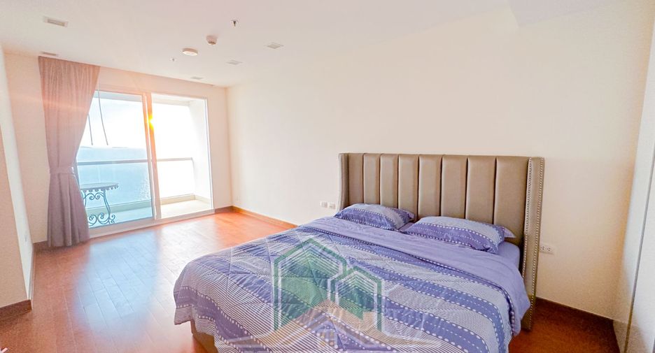 For sale 4 bedrooms condo in Bang Lamung, Chonburi