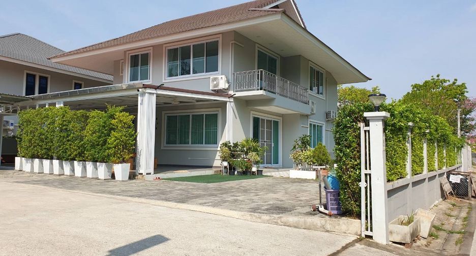 For rent そして for sale 8 Beds house in Saraphi, Chiang Mai