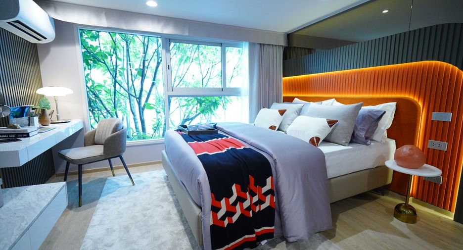 For sale 2 Beds condo in Bang Rak, Bangkok