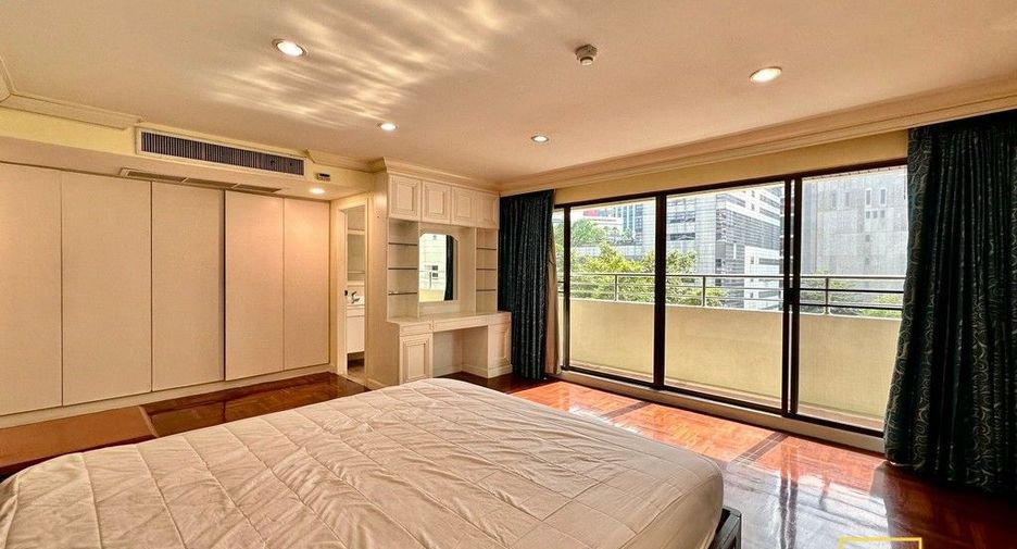 Condo en alquiler de 3 habitaciones en Khlong Toei, Bangkok