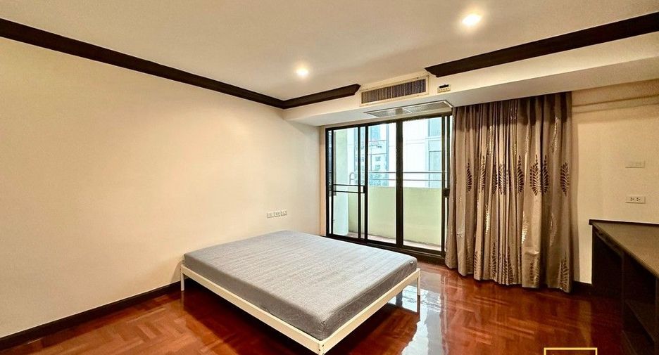 Condo en alquiler de 3 habitaciones en Khlong Toei, Bangkok