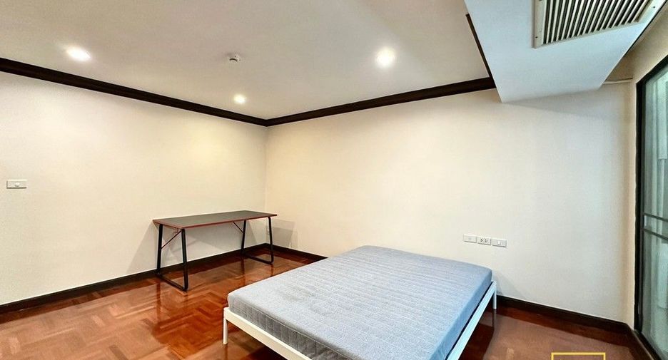 Condo en alquiler de 3 habitaciones en Khlong Toei, Bangkok